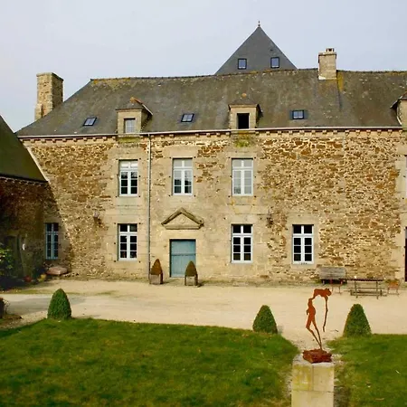 Gite La Terrasse - Manoir Le Plessix Madeuc Corseul Exterior foto
